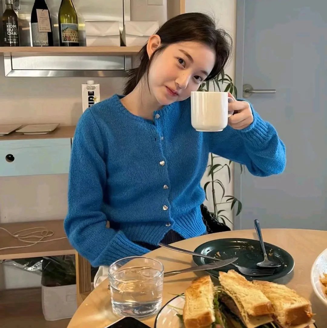 屋顶上的猫